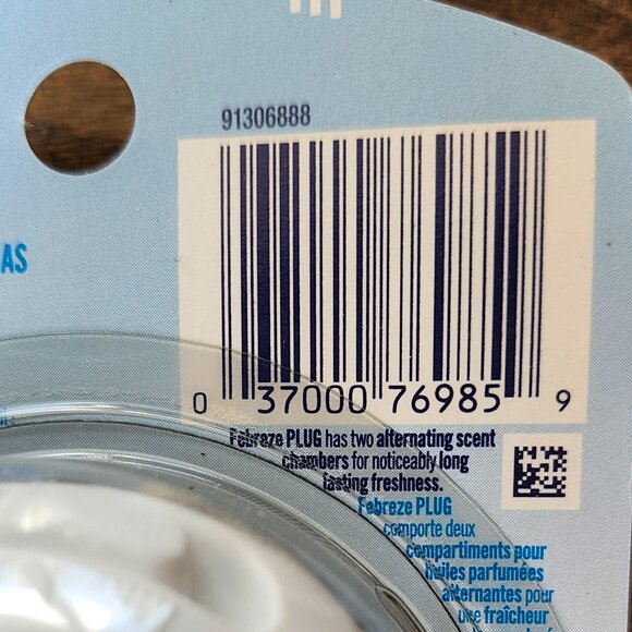 ATTRACTIVE Febreze Fade Defy Oil Warmer Plug Lot of 5 PLUGS ONLY BNIP - Picture 2 of 3